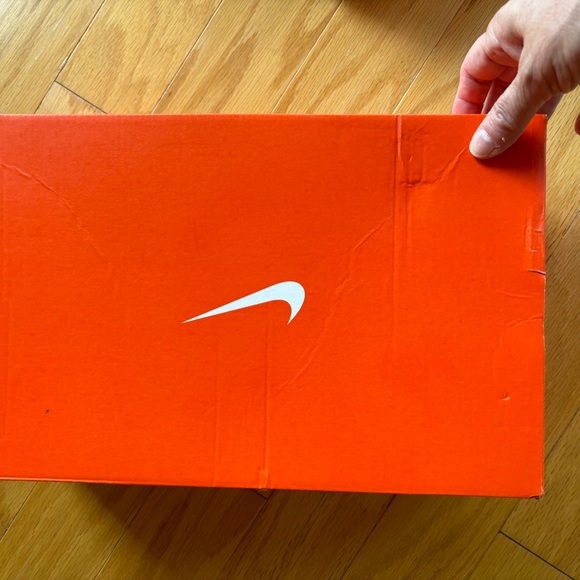 Excellent Choice Women’s Grey Nike Running Sneakers  size 9 - Picture 10 of 11